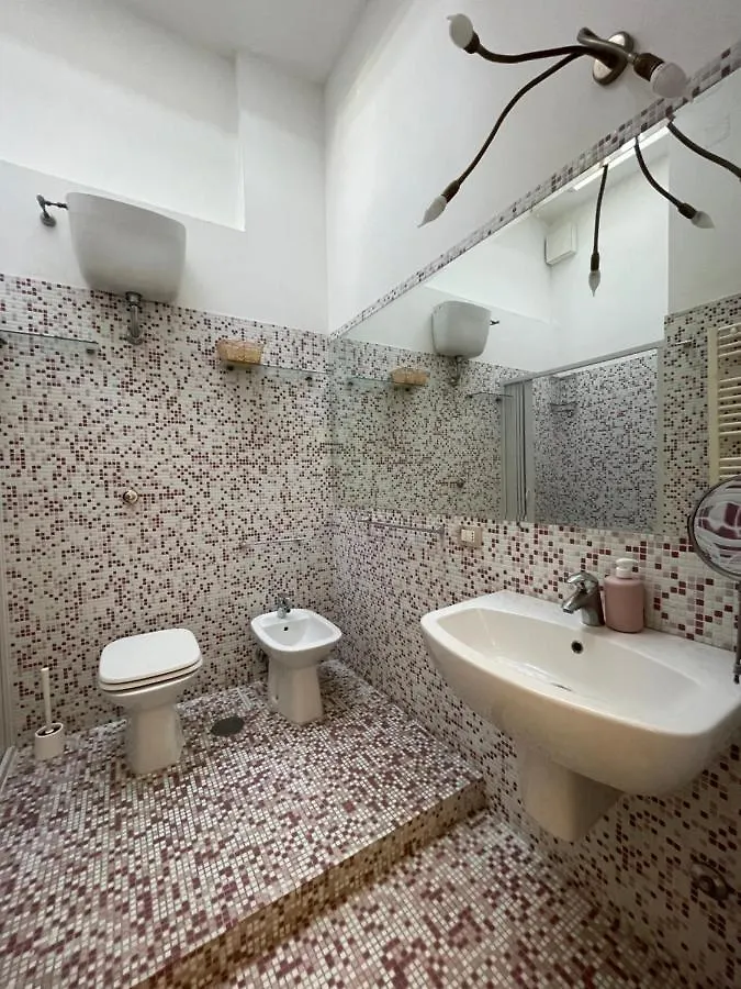 Boat Room Naples
